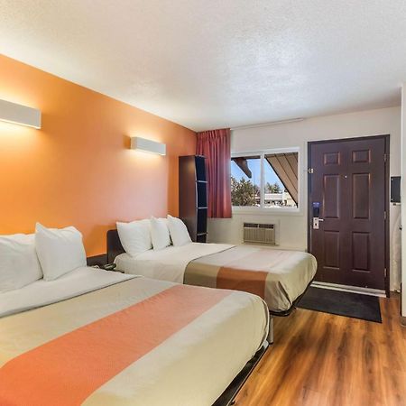 Motel 6-Lethbridge, AB Exterior foto